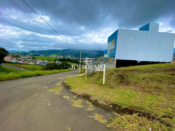 Imagem Terreno à Venda, 200 m² em Centro - Extrema Imagem Terreno à Venda, 200 m² em Centro - Extrema