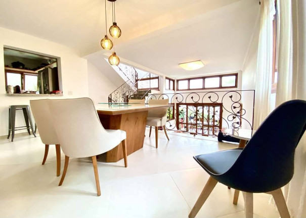 Imagem Casa com 3 Quartos à Venda, 325 m² em Paisagem Renoir - Cotia Imagem Casa com 3 Quartos à Venda, 325 m² em Paisagem Renoir - Cotia