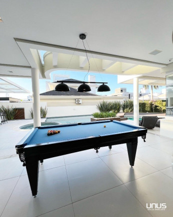 Imagem Casa com 4 Quartos à Venda, 537 m² em Jurerê Internacional - Florianópolis Imagem Casa com 4 Quartos à Venda, 537 m² em Jurerê Internacional - Florianópolis