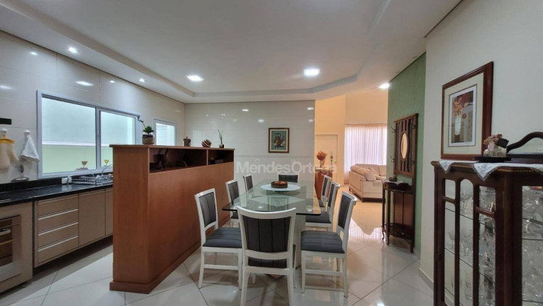 Imagem Casa com 3 Quartos à Venda, 220 m² em Aparecidinha - Sorocaba