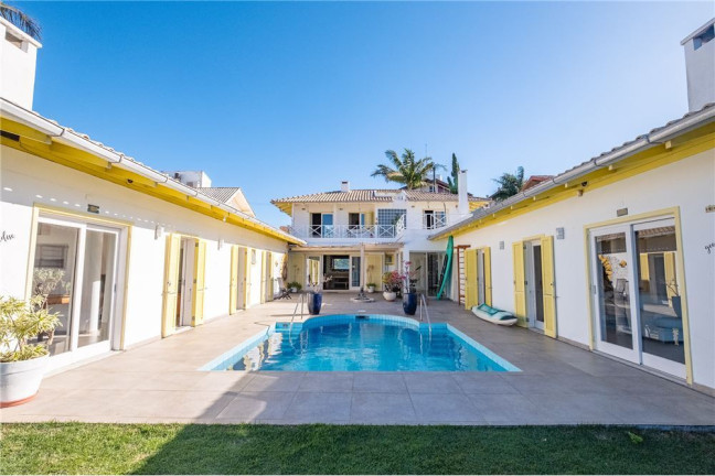 Casa com 5 Quartos à Venda,  em Lagoa Da Conceição - Florianópolis