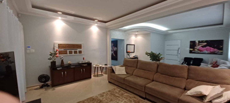 Imagem Casa com 4 Quartos à Venda, 1.800 m² em Centro - Cedral