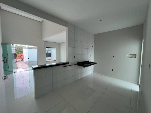 Imagem Casa com 2 Quartos à Venda, 202 m² em Gabriela - Feira De Santana