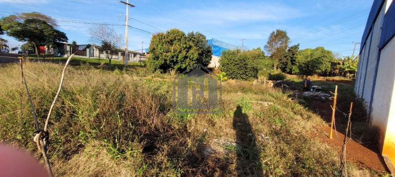 Imagem Terreno à Venda, 400 m² em Country - Cascavel Imagem Terreno à Venda, 400 m² em Country - Cascavel