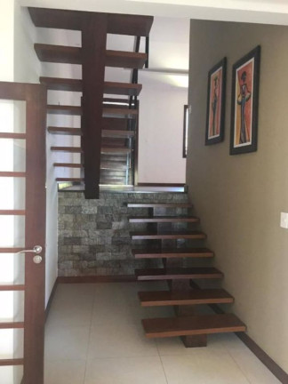 Imagem Casa com 4 Quartos à Venda, 400 m² em Estrada Do Coco - Lauro De Freitas Imagem Casa com 4 Quartos à Venda, 400 m² em Estrada Do Coco - Lauro De Freitas