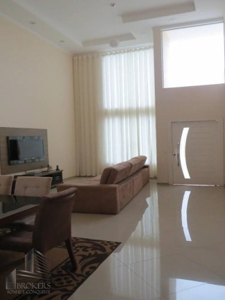 Imagem Casa de Condomínio com 3 Quartos à Venda, 165 m² em Iporanga - Sorocaba