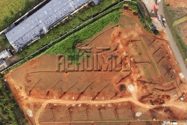 Imagem Terreno à Venda, 140 m² em Centro Industrial Rafael Diniz - Bragança Paulista Imagem Terreno à Venda, 140 m² em Centro Industrial Rafael Diniz - Bragança Paulista
