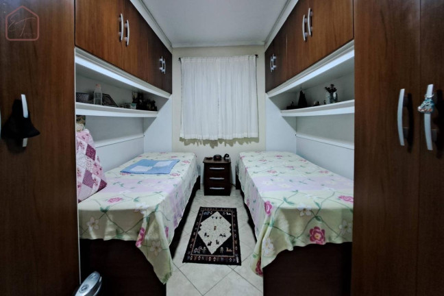 Imagem Casa com 5 Quartos à Venda, 425 m²