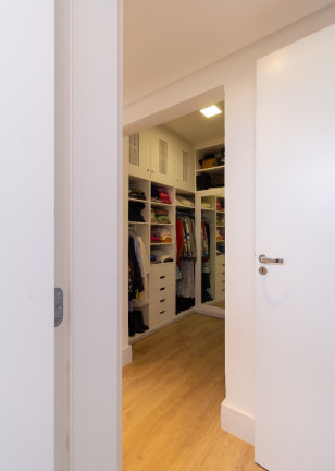 Imagem Apartamento com 3 Quartos à Venda, 232 m² em Petrópolis - Porto Alegre