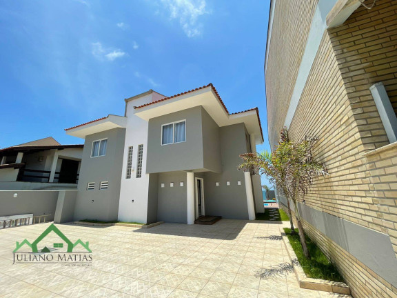 Sobrado com 5 Quartos à Venda, 204 m² em Itajuba - Barra Velha