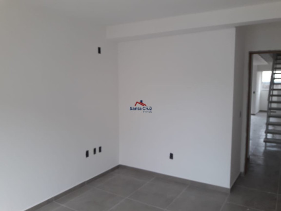 Imagem Sobrado com 3 Quartos à Venda, 185 m² em São João Do Rio Vermelho - Florianópolis