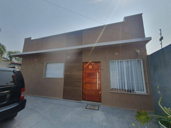 Casa com 4 Quartos à Venda, 107 m² em Jardim Luizamar - Itanhaém