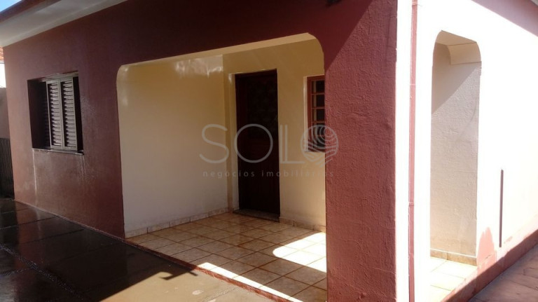 Imagem Casa com 3 Quartos à Venda, 300 m² em Centro - Araraquara Imagem Casa com 3 Quartos à Venda, 300 m² em Centro - Araraquara