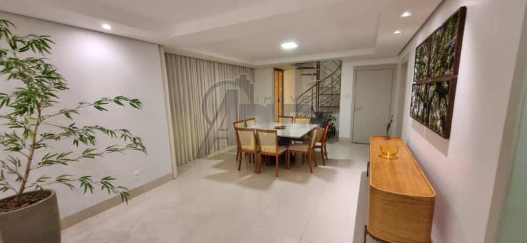 Cobertura com 4 Quartos à Venda,  em Ibituruna - Montes Claros