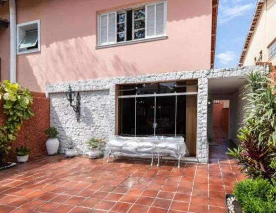 Casa com 3 Quartos à Venda, 199 m² em Indianópolis - São Paulo