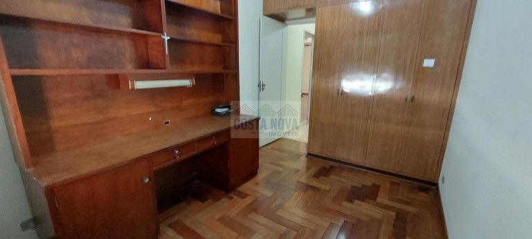 Imagem Casa com 3 Quartos à Venda, 330 m² em Gonzaga - Santos Imagem Casa com 3 Quartos à Venda, 330 m² em Gonzaga - Santos