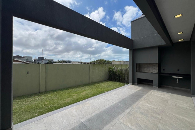 Imagem Casa com 4 Quartos à Venda, 213 m² em Centro - Xangri-lá