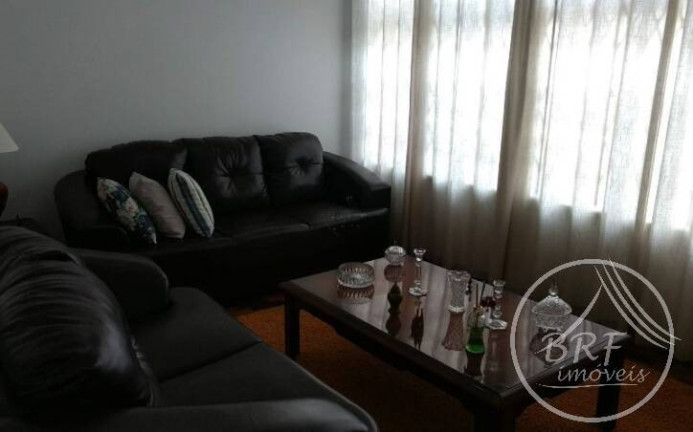 Imagem Casa com 6 Quartos à Venda, 196 m² em Balneário - Florianópolis