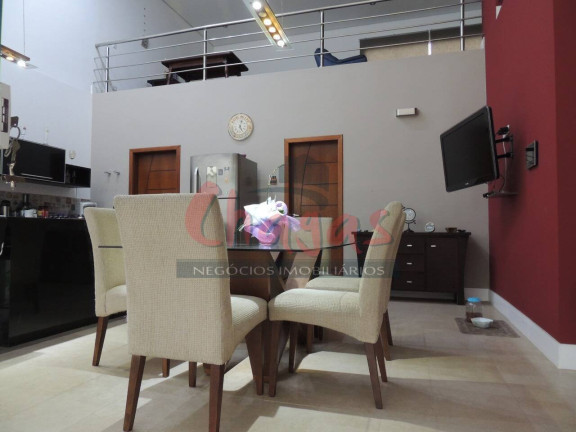 Imagem Sobrado com 3 Quartos à Venda, 350 m² em Poiares - Caraguatatuba