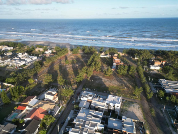 Imagem Casa com 2 Quartos à Venda, 67 m² em Guarani - Capao Da Canoa