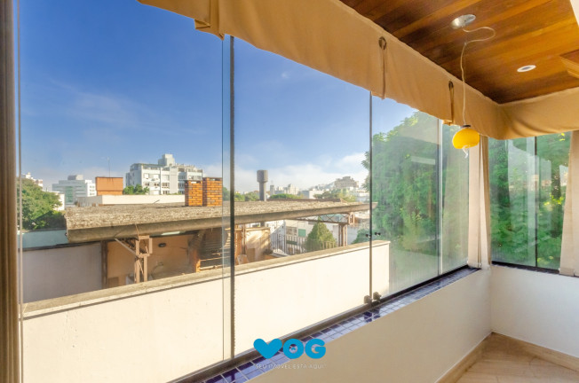 Imagem Imóvel com 2 Quartos à Venda, 135 m² em Petrópolis - Porto Alegre Imagem Imóvel com 2 Quartos à Venda, 135 m² em Petrópolis - Porto Alegre