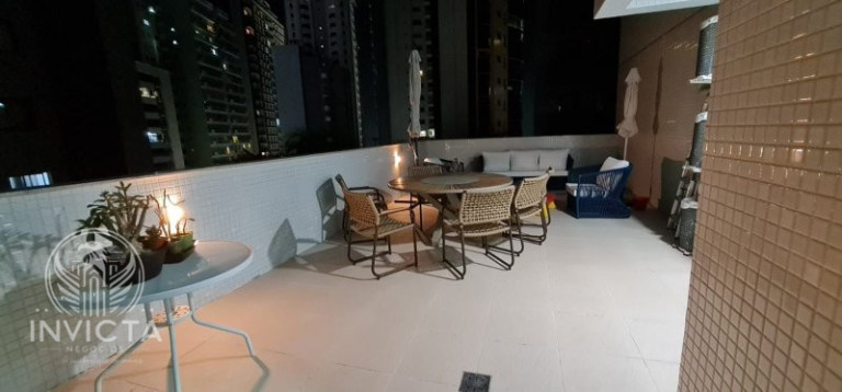Imagem Apartamento com 3 Quartos à Venda, 196 m² em Centro - Balneário Camboriú Imagem Apartamento com 3 Quartos à Venda, 196 m² em Centro - Balneário Camboriú