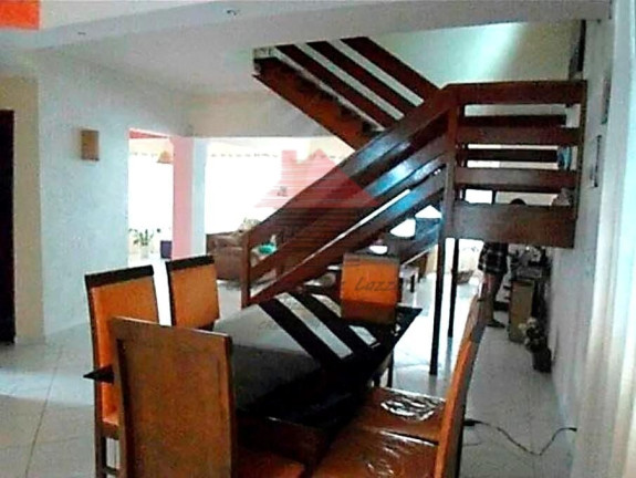 Imagem Casa com 4 Quartos à Venda, 280 m² em Centro - Peruíbe Imagem Casa com 4 Quartos à Venda, 280 m² em Centro - Peruíbe