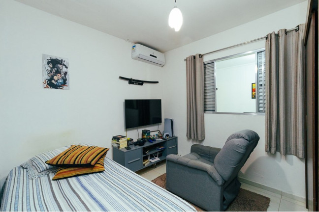 Imagem Casa com 2 Quartos à Venda,  em Parque Almerinda Pereira Chaves - Jundiaí