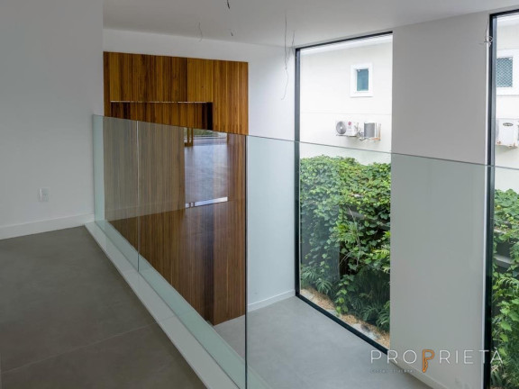 Imagem Casa de Condomínio com 5 Quartos à Venda, 750 m² em Barra Da Tijuca - Rio De Janeiro Imagem Casa de Condomínio com 5 Quartos à Venda, 750 m² em Barra Da Tijuca - Rio De Janeiro
