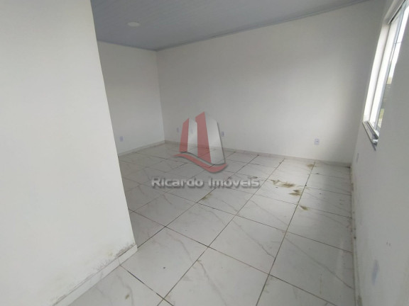 Imagem Imóvel com 3 Quartos à Venda, 200 m² em São Pedro Da Aldeia