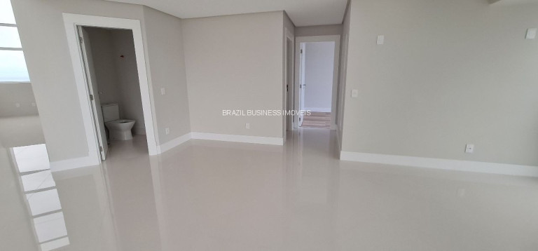 Imagem Imóvel com 4 Quartos à Venda, 227 m² em Centro - Balneário Camboriú