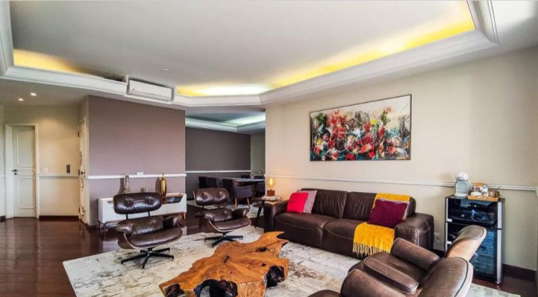Imagem Imóvel com 3 Quartos à Venda, 232 m² em Vila Suzana - São Paulo