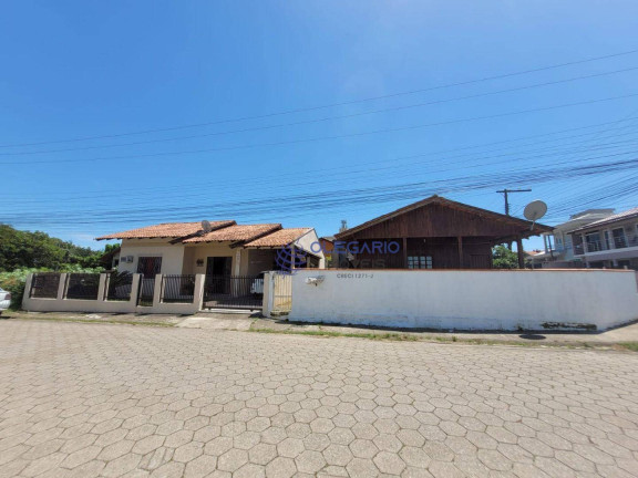 Imagem Casa à Venda, 235 m² em Centro - Penha Imagem Casa à Venda, 235 m² em Centro - Penha
