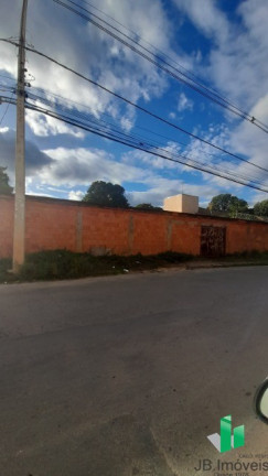Imagem Casa com 4 Quartos à Venda, 202 m² em Santo Inácio - Montes Claros