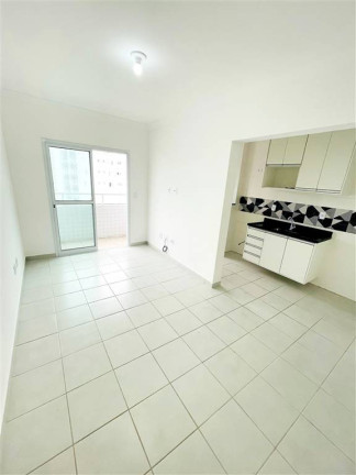 Imagem Apartamento com 2 Quartos à Venda, 50 m² em Mirim - Praia Grande