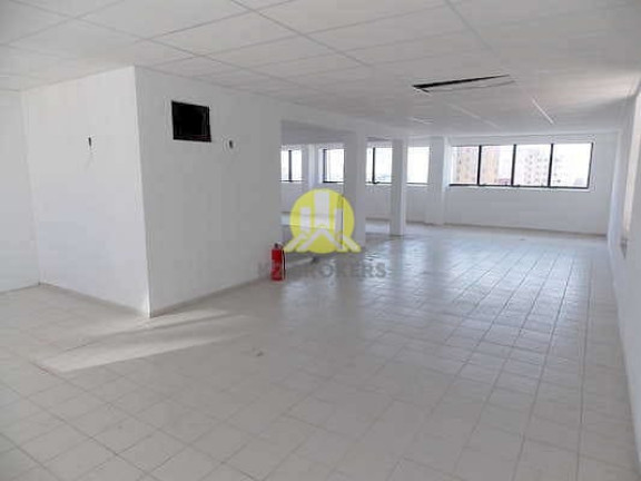 Imagem Sala Comercial à Venda, 212 m² em Batel - Curitiba Imagem Sala Comercial à Venda, 212 m² em Batel - Curitiba