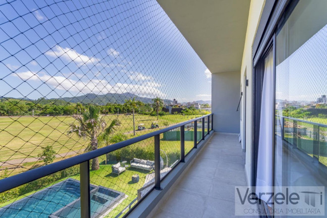 Imagem Casa com 4 Quartos à Venda, 600 m² em São Francisco De Assis - Camboriú Imagem Casa com 4 Quartos à Venda, 600 m² em São Francisco De Assis - Camboriú