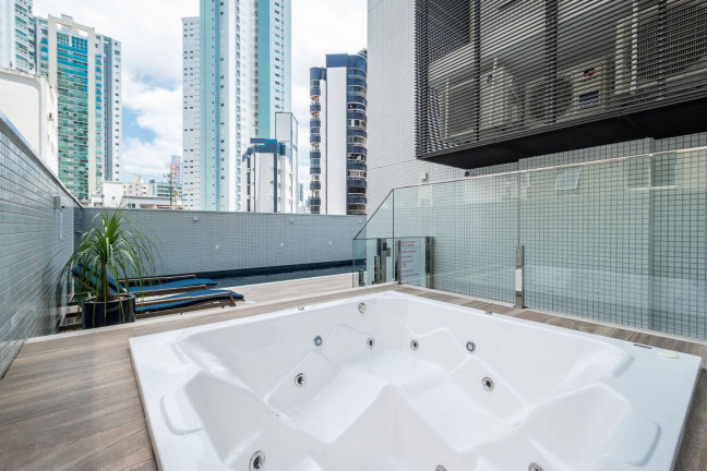 Imagem Apartamento com 4 Quartos à Venda, 170 m² em Centro - Balneário Camboriú Imagem Apartamento com 4 Quartos à Venda, 170 m² em Centro - Balneário Camboriú