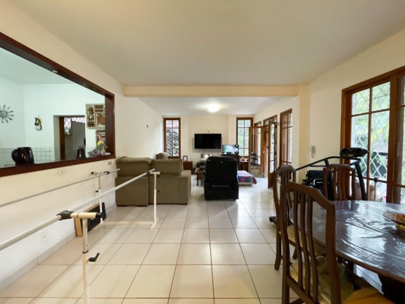 Imagem Casa com 3 Quartos à Venda, 177 m² em Granja Florestal - Teresópolis Imagem Casa com 3 Quartos à Venda, 177 m² em Granja Florestal - Teresópolis