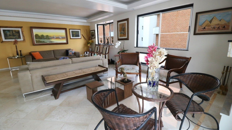 Imagem Apartamento com 2 Quartos à Venda, 184 m² em Pinheiros - São Paulo Imagem Apartamento com 2 Quartos à Venda, 184 m² em Pinheiros - São Paulo