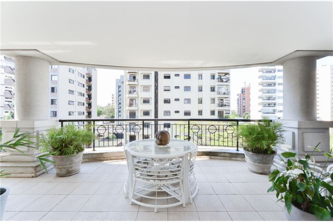 Imagem Apartamento com 3 Quartos à Venda, 300 m² em Moema - São Paulo Imagem Apartamento com 3 Quartos à Venda, 300 m² em Moema - São Paulo