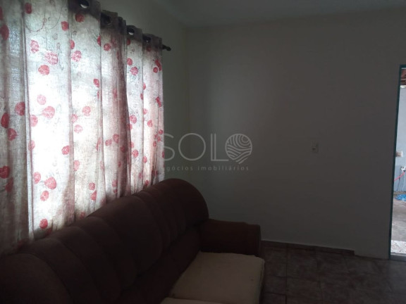 Imagem Casa com 2 Quartos à Venda, 160 m² em Conjunto Habitacional Victório De Santi - Araraquara Imagem Casa com 2 Quartos à Venda, 160 m² em Conjunto Habitacional Victório De Santi - Araraquara