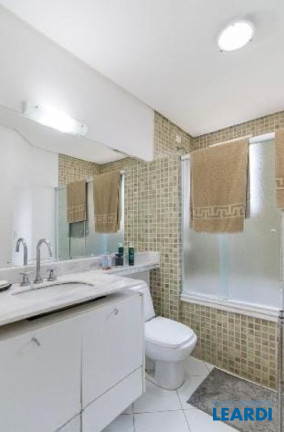 Imagem Casa de Condomínio com 4 Quartos à Venda, 255 m² em Vila Floresta - Santo André Imagem Casa de Condomínio com 4 Quartos à Venda, 255 m² em Vila Floresta - Santo André
