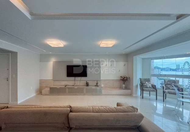 Imagem Apartamento com 4 Quartos à Venda, 219 m² em Pioneiros - Balneário Camboriú Imagem Apartamento com 4 Quartos à Venda, 219 m² em Pioneiros - Balneário Camboriú