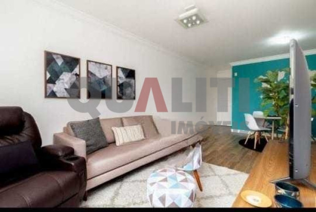 Apartamento com 3 Quartos à Venda, 98 m² em Moema - São Paulo