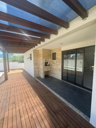 Imagem Casa com 4 Quartos à Venda, 185 m² em São João Do Rio Vermelho - Florianópolis Imagem Casa com 4 Quartos à Venda, 185 m² em São João Do Rio Vermelho - Florianópolis