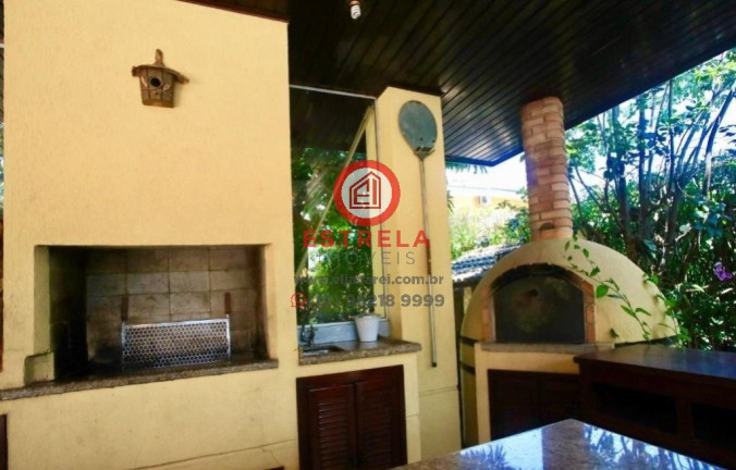 Imagem Casa com 4 Quartos à Venda, 350 m² em Jardim Califórnia - Jacareí Imagem Casa com 4 Quartos à Venda, 350 m² em Jardim Califórnia - Jacareí
