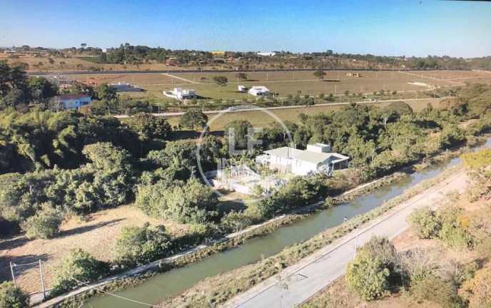 Imagem Casa de Condomínio com 3 Quartos à Venda, 231 m² em Condomínio Copacabana - Abadia De Goiás