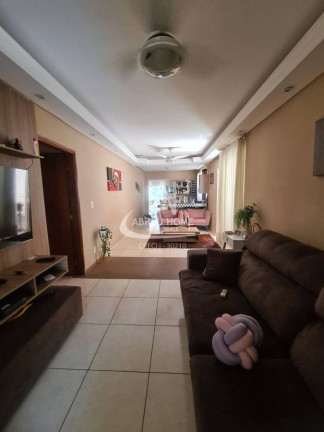 Imagem Casa com 4 Quartos à Venda, Imagem Casa com 4 Quartos à Venda,