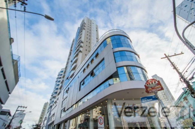 Apartamento com 3 Quartos à Venda, 130 m² em Centro - Balneário Camboriú